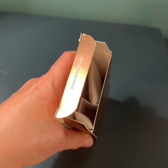 Rodial Rose Gold Hand and Lip Edit Set - Picture 6 of 8